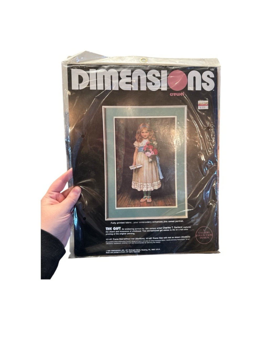 1989 Dimensions Crewel 'The Gift' Wall Art Kit #1363